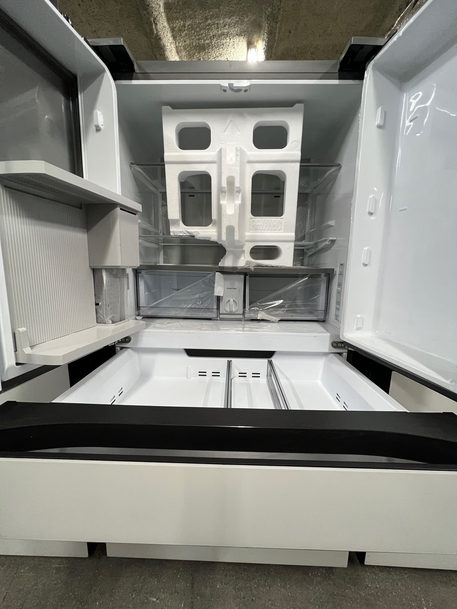 Samsung BESPOKE 23 cu. ft. Counter Depth 4-Door White